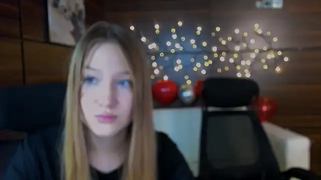 playful sophie online show from 03.03.25