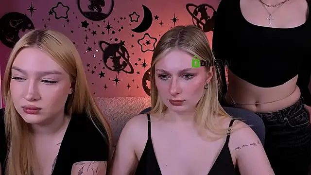 playful sophie online show from 05.12.26