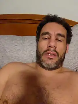 Snapshot of PNPdad6969 chatting on 01.01.25 PNPdad6969 online show from 01.01.25