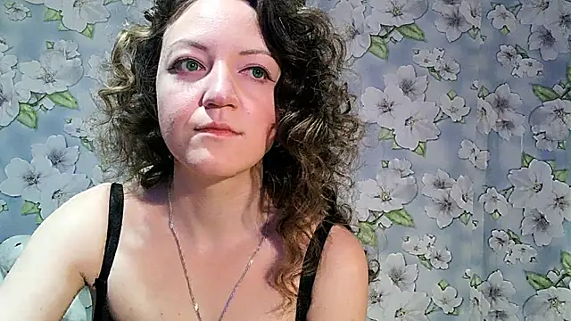 KattyLuuu online show from 01.08.25