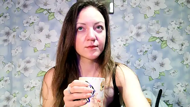 KattyLuuu online show from 01.11.25