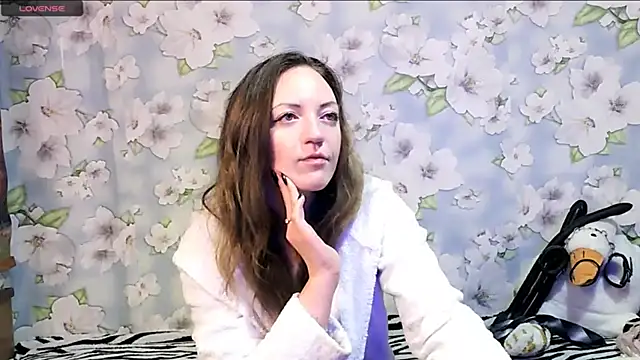 KattyLuuu online show from 03.02.25