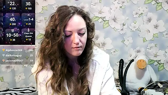 KattyLuuu online show from 03.07.25