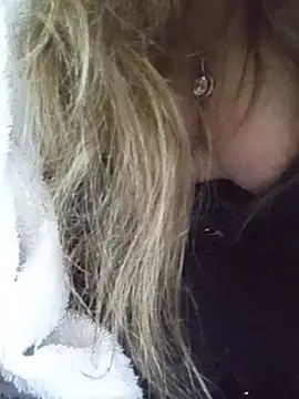 Snapshot of KattyLuuu chatting on 05.15.26 KattyLuuu online show from 05.15.26