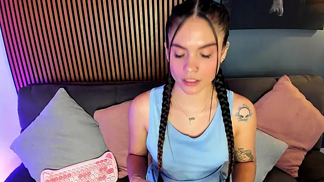 Gaby Ferrer online show from 11.04.25