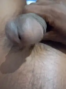 Snapshot of tharu111111 chatting on 02.14.25 tharu111111 online show from 02.14.25