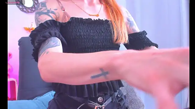 GabbyHills online show from 12.14.25