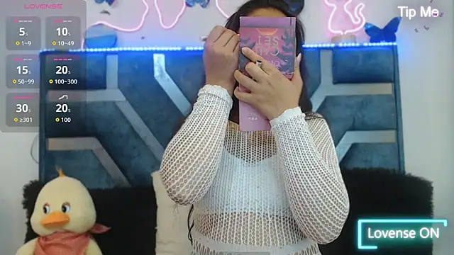 Roxan Fox- online show from 09.23.25