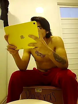 GIOOOO568 online show from 04.12.26