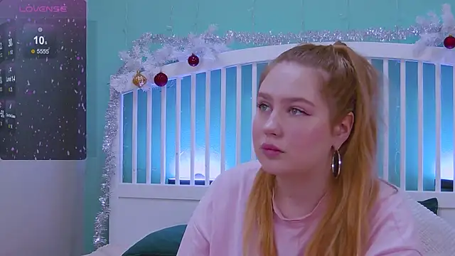 Snapshot of Ellie_Wellie chatting on 01.04.25 Ellie Wellie online show from 01.04.25