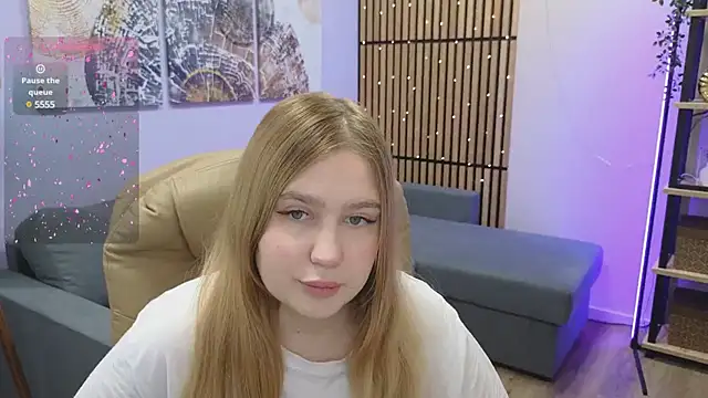 Snapshot of Ellie_Wellie chatting on 01.12.25 Ellie Wellie online show from 01.12.25