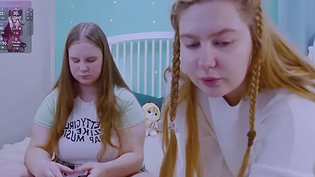 Snapshot of Ellie_Wellie chatting on 02.23.25 Ellie Wellie online show from 02.23.25