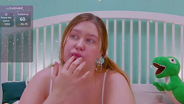 Snapshot of Ellie_Wellie chatting on 02.26.25 Ellie Wellie online show from 02.26.25