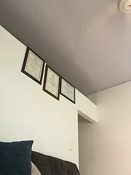 Snapshot of Zizi-campbel chatting on 02.21.25 Zizi-campbel online show from 02.21.25