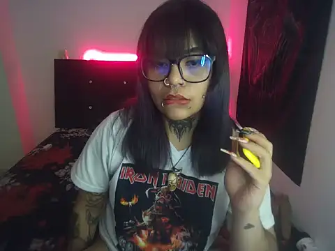 Snapshot of Eta_carinae chatting on 01.09.25 Eta carinae online show from 01.09.25