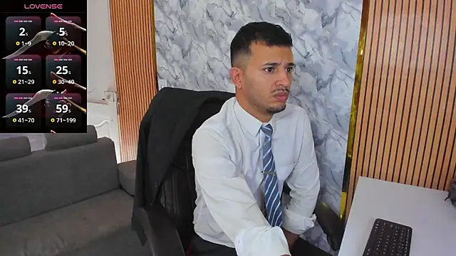 Hideintheoffice online show from 11.11.25