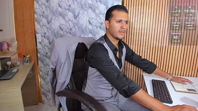 Hideintheoffice online show from 04.04.26