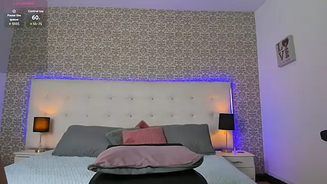 Camillesanto online show from 01.08.26