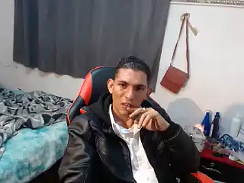 Snapshot of chayanne_odisea chatting on 10.17.25 chayanne odisea online show from 10.17.25