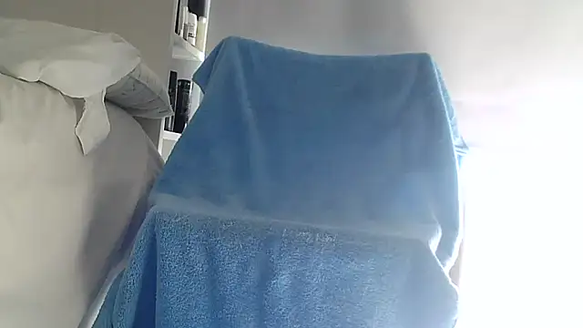 Snapshot of teek1234_1 chatting on 10.29.25 teek1234 1 online show from 10.29.25