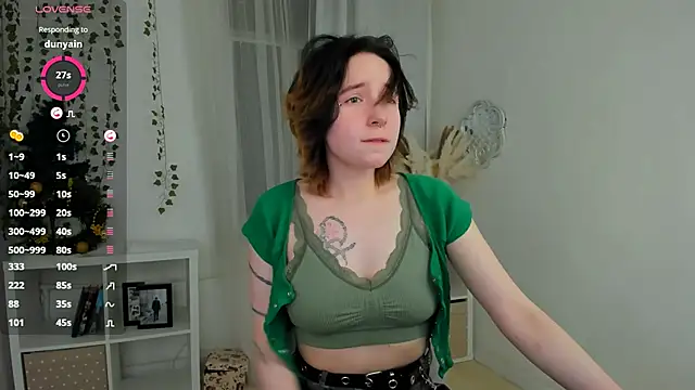 lilithlunna online show from 12.31.24