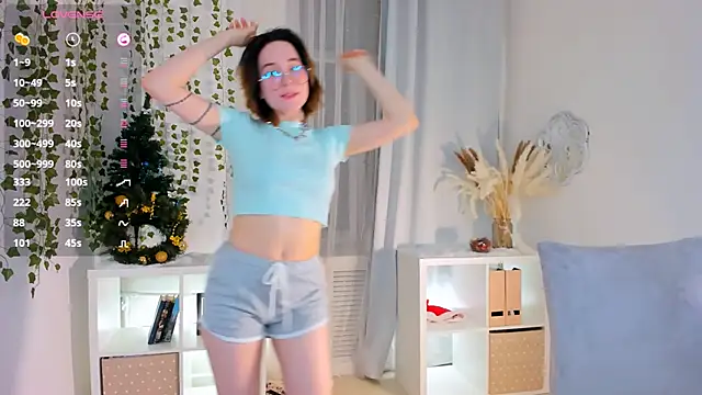 lilithlunna online show from 01.05.25