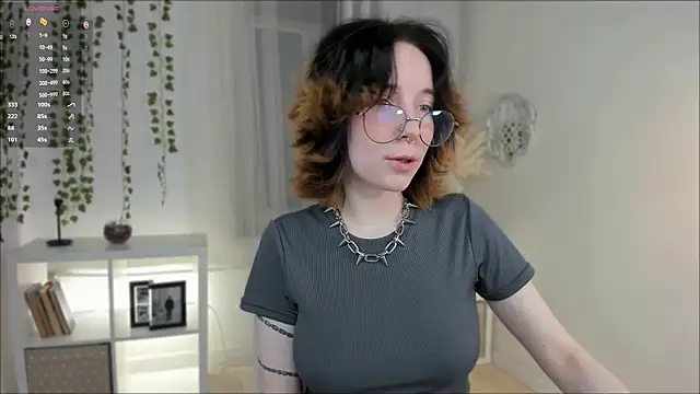 lilithlunna online show from 01.15.25