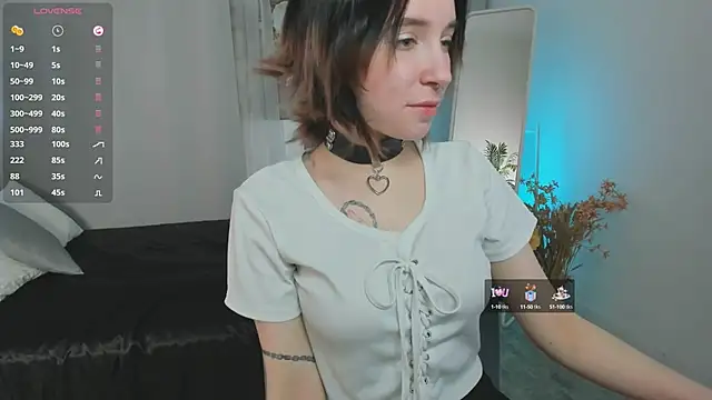 lilithlunna online show from 03.04.25