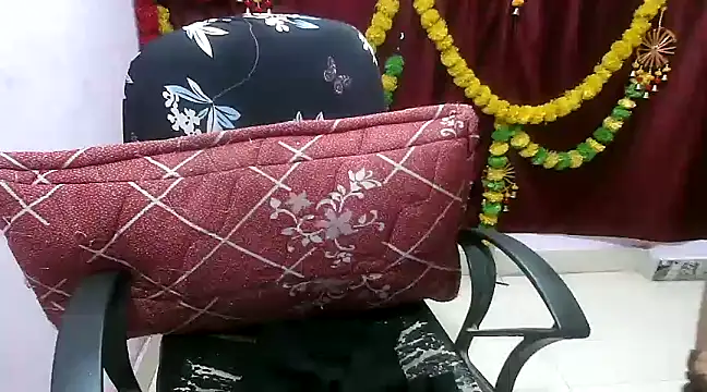 Snapshot of Liza-rani chatting on 12.19.24 Liza-rani online show from 12.19.24