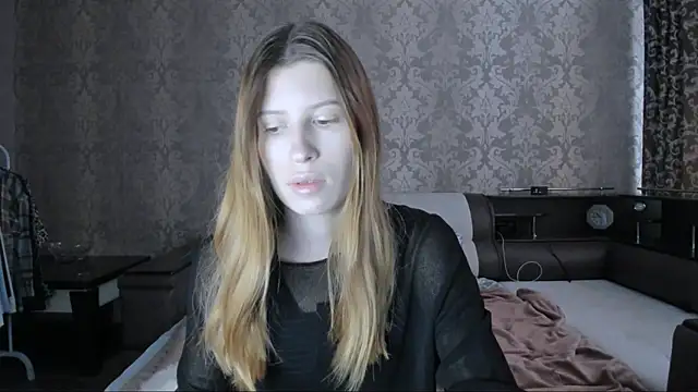 Agnes Allenn online show from 09.10.25