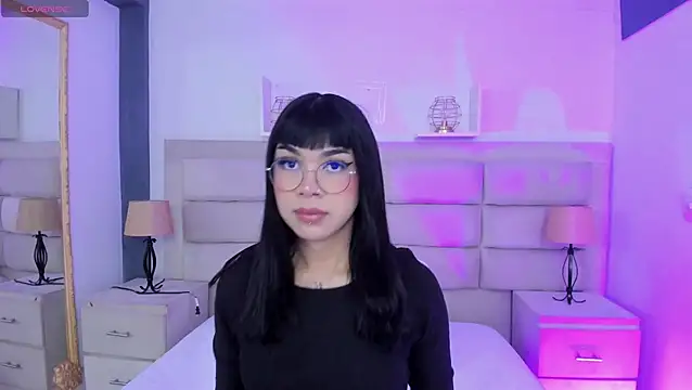 RoseCassie online show from 02.13.25