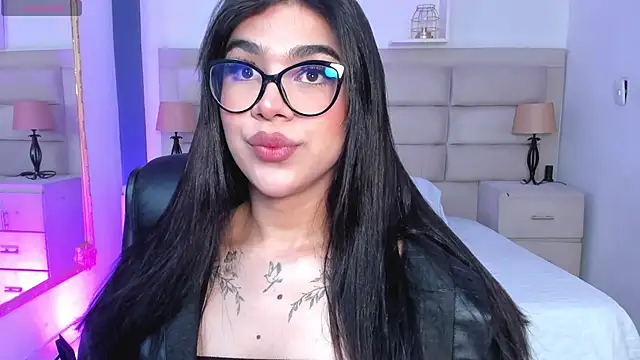 RoseCassie online show from 09.21.25