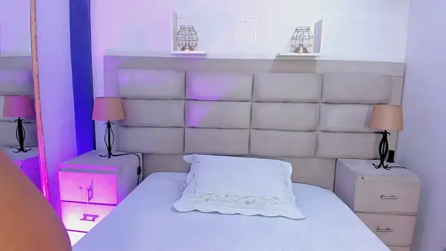 RoseCassie online show from 10.01.25