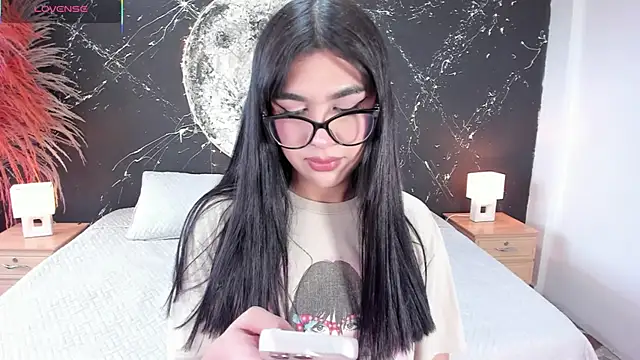 RoseCassie online show from 12.17.25