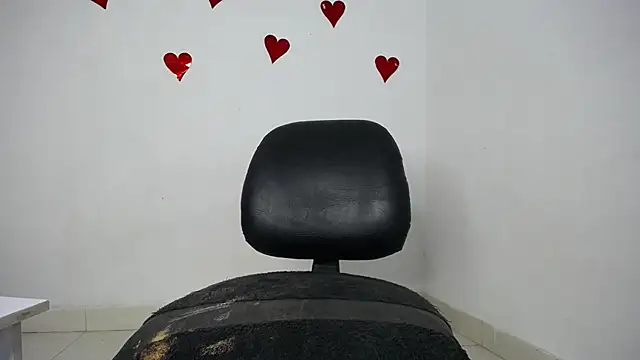 Snapshot of xoxo_06 chatting on 03.15.25 xoxo 06 online show from 03.15.25