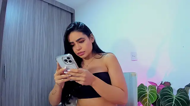 Sara Leblanc online show from 10.14.25