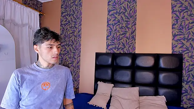 hinata itachi online show from 02.28.26