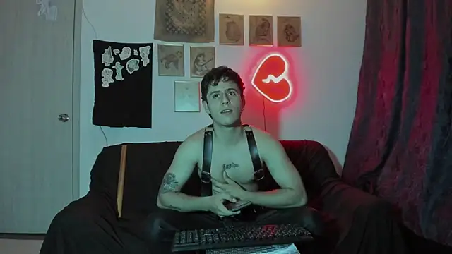 Snapshot of Antonello_Vannucci chatting on 01.11.25 Antonello Vannucci online show from 01.11.25