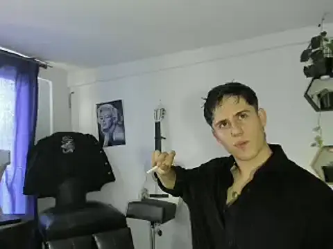 Snapshot of Antonello_Vannucci chatting on 03.16.25 Antonello Vannucci online show from 03.16.25