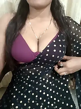 Snapshot of Mee_Neeharika chatting on 02.09.25 Mee Neeharika online show from 02.09.25