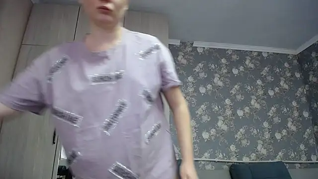 Snapshot of _Miss_Vanilla_ chatting on 03.04.25 Miss Vanilla online show from 03.04.25