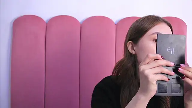 Daisha Riley online show from 01.17.25