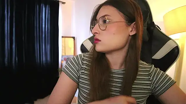 Daisha Riley online show from 11.25.25