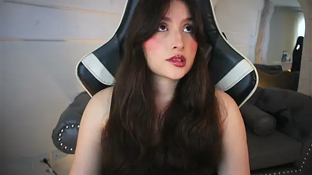 Daisha Riley online show from 04.17.26