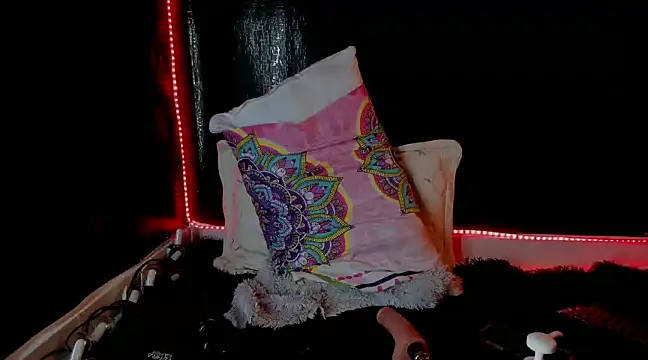 Snapshot of katizaldana chatting on 01.18.25 katizaldana online show from 01.18.25