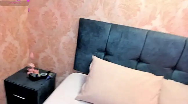 CintiaWalker online show from 02.21.25