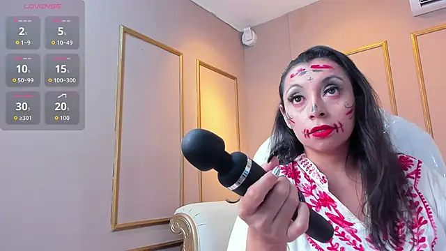 PerlaPreciosa online show from 10.24.25