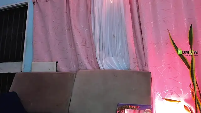 milktitsdua online show from 11.19.25