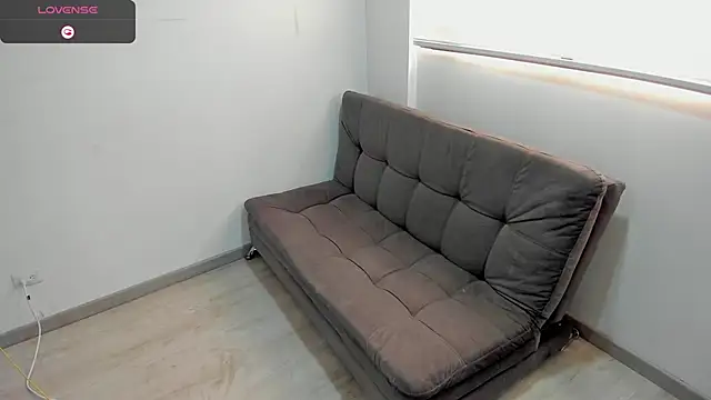 AbrilSonne online show from 02.23.25