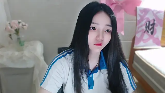 qiqi--- online show from 04.23.26